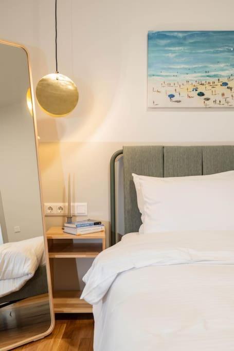 Delightful Sense 2Bd Apt In Kolonaki 7 Min To Metro 雅典 外观 照片
