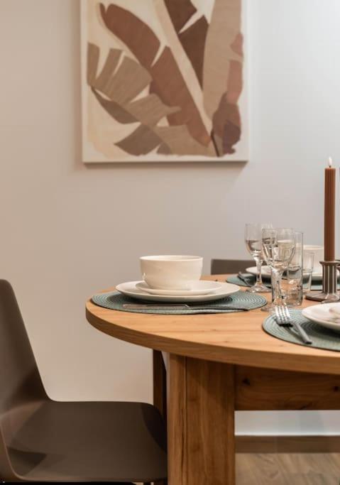 Delightful Sense 2Bd Apt In Kolonaki 7 Min To Metro 雅典 外观 照片