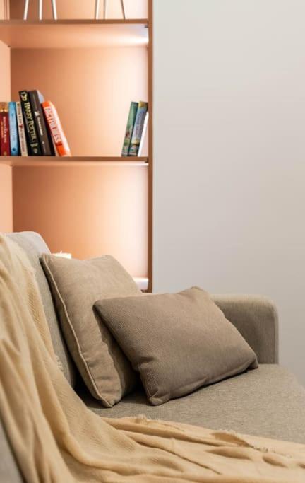 Delightful Sense 2Bd Apt In Kolonaki 7 Min To Metro 雅典 外观 照片