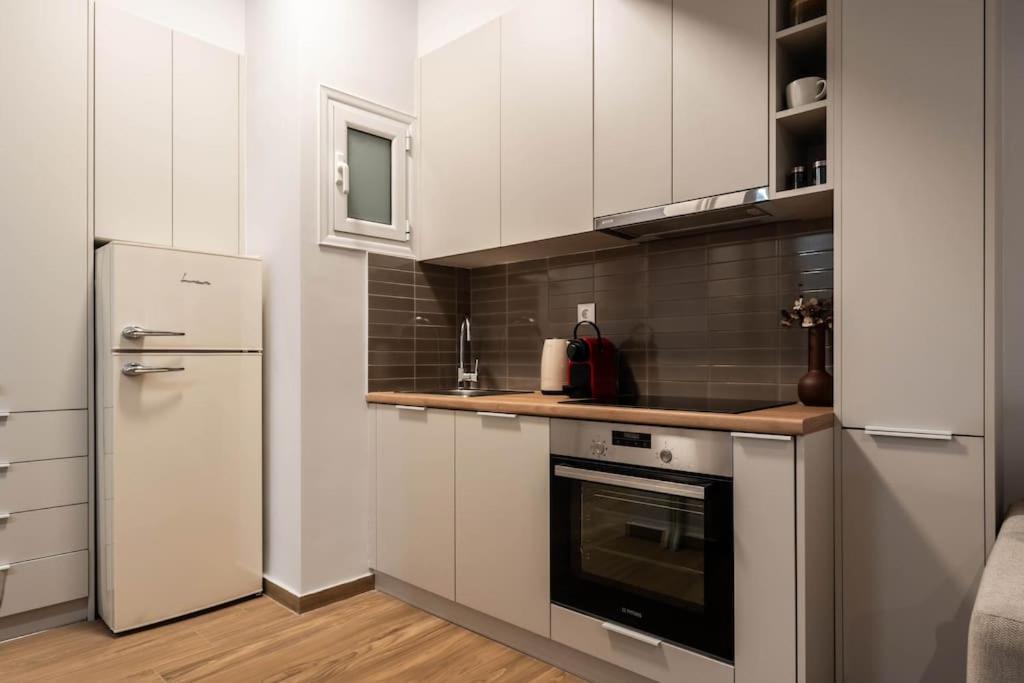 Delightful Sense 2Bd Apt In Kolonaki 7 Min To Metro 雅典 外观 照片