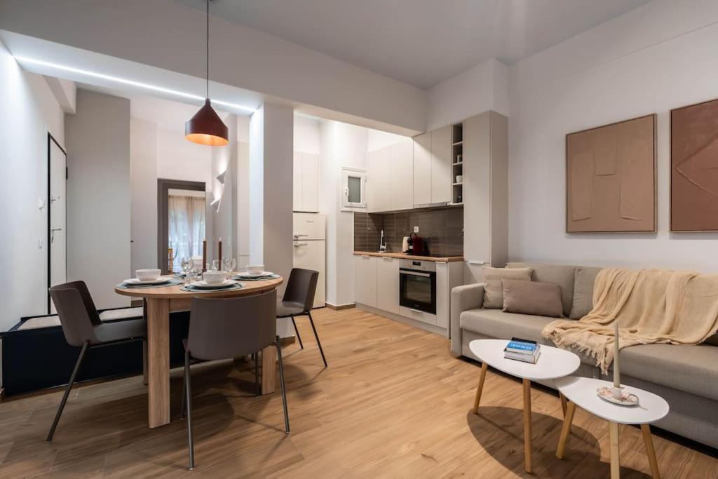 Delightful Sense 2Bd Apt In Kolonaki 7 Min To Metro 雅典 外观 照片